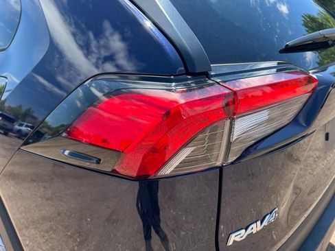 Used 2025 Toyota RAV4 XLE FWD image 11