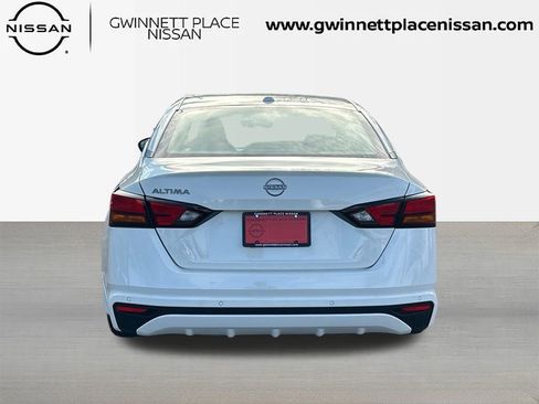 Certified 2025 Nissan Altima 2.5 S image 6