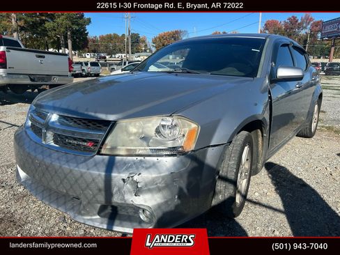 Used 2013 Dodge Avenger SXT image 1