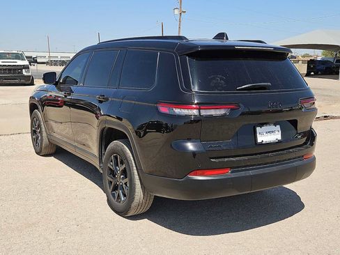 Used 2025 Jeep Grand Cherokee L Altitude AWD/4WD image 6