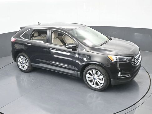 Used 2022 Ford Edge Titanium image 59