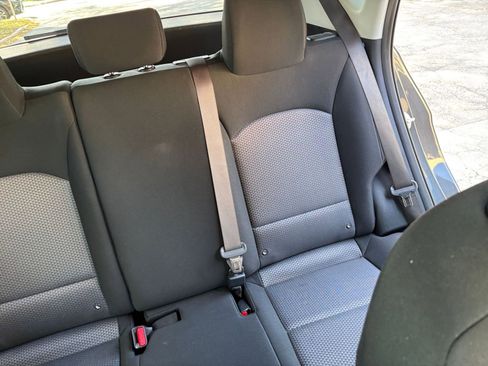 Used 2025 Kia Soul LX w/ LX Technology Package FWD image 32