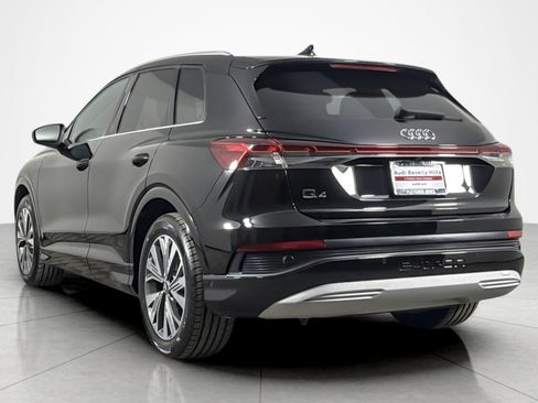 Used 2023 Audi Q4 e-tron Premium Plus w/ Premium Plus RWD image 3