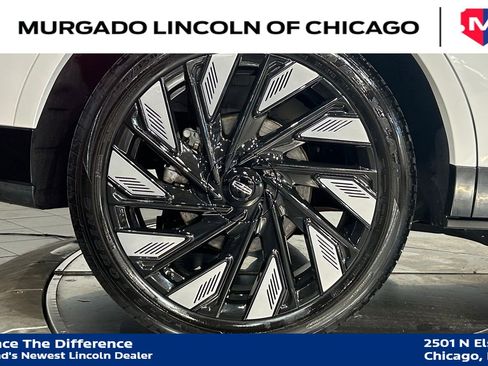 Used 2024 Lincoln Nautilus Reserve w/ Equipment Group 202A AWD/4WD image 22