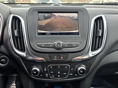 Used 2022 Chevrolet Equinox LT image 34