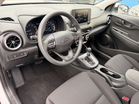 Used 2023 Hyundai Kona SEL AWD/4WD image 12