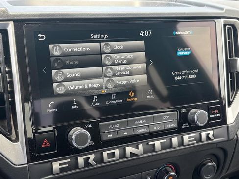 Used 2025 Nissan Frontier SV RWD image 21