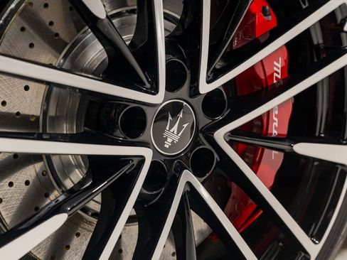 Used 2024 Maserati GranCabrio Trofeo image 53