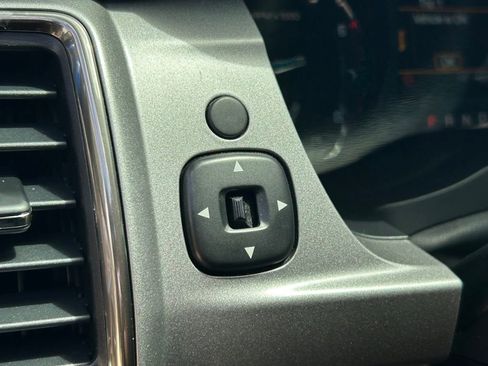 Used 2019 Ford Ranger XLT image 25