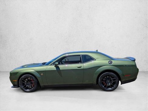 Used 2022 Dodge Challenger R/T Scat Pack RWD image 8