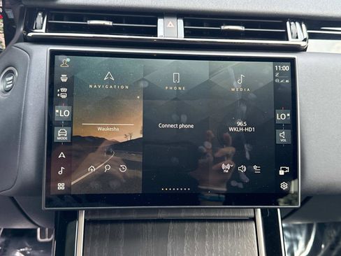 Certified 2025 Land Rover Range Rover Velar Dynamic SE image 23