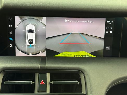 Used 2023 Porsche Taycan 4S w/ Premium Package image 31