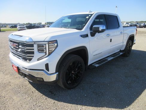 New 2026 GMC Sierra 1500 SLT w/ SLT Premium Plus Package image 11