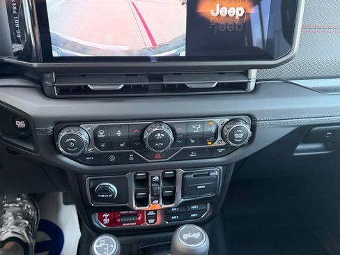 New 2026 Jeep Wrangler Unlimited Rubicon AWD/4WD image 14