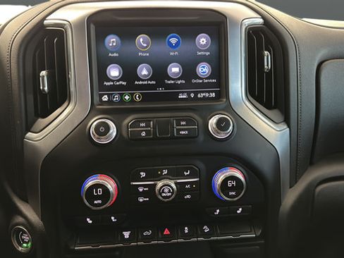 Used 2022 GMC Sierra 2500 SLE w/ SLE Value Package; AWD/4WD image 12