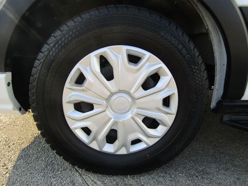 Used 2023 Ford Transit 350 XLT image 10