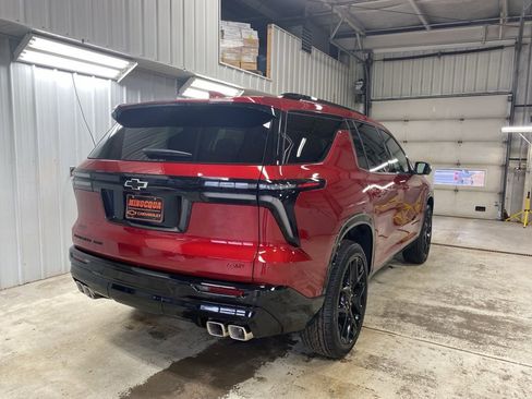 New 2026 Chevrolet Traverse RS w/ LPO, Floor Liner Package image 7