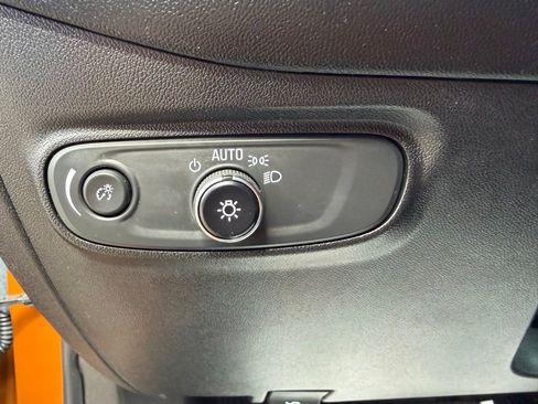 Used 2019 Chevrolet Equinox LT AWD/4WD image 9