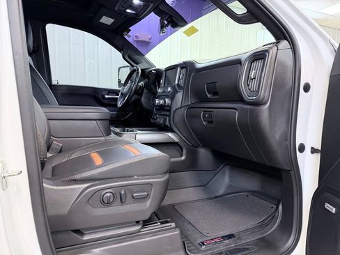 Used 2022 GMC Sierra 2500 AT4 w/ AT4 Premium Plus Package AWD/4WD image 34