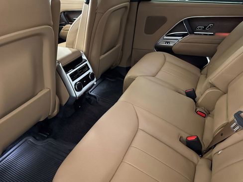 New 2026 Land Rover Range Rover Long Wheelbase SE image 10
