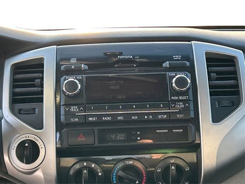 Used 2012 Toyota Tacoma Base image 16