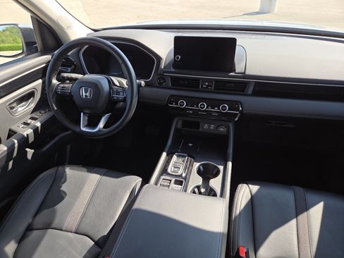 Used 2025 Honda Pilot Touring image 25
