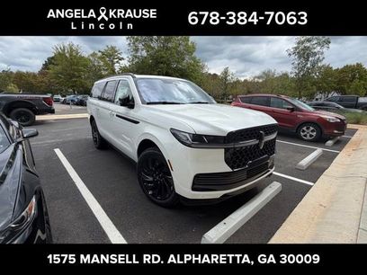 New 2025 Lincoln Navigator L Reserve w/ Jet Appearance Package