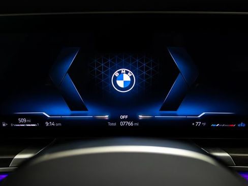 Used 2026 BMW 740i xDrive AWD/4WD image 17