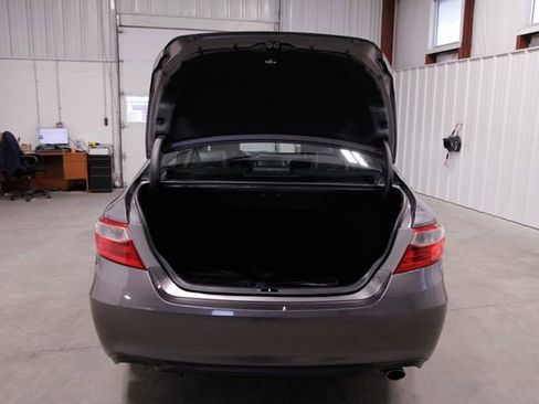 Used 2017 Toyota Camry SE image 20