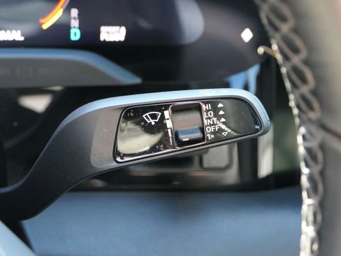 Used 2021 Porsche Taycan image 14