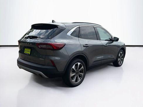 Used 2023 Ford Escape Platinum AWD/4WD image 5