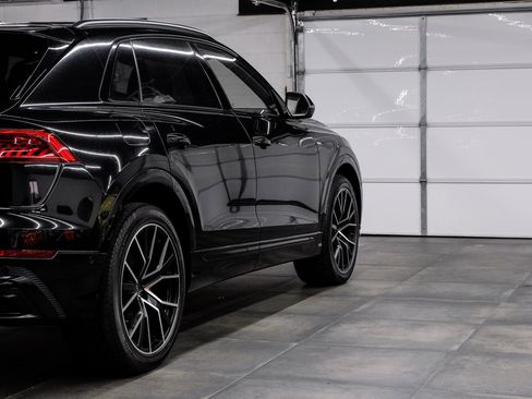 Used 2023 Audi Q8 Prestige image 16