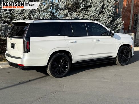 Used 2023 Cadillac Escalade Sport Platinum image 9