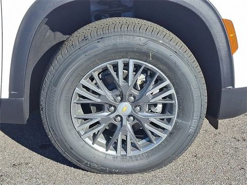 New 2026 Chevrolet Traverse LT image 6