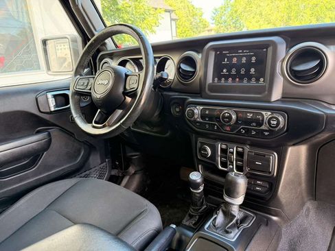 Used 2019 Jeep Wrangler Unlimited Sport S AWD/4WD image 33