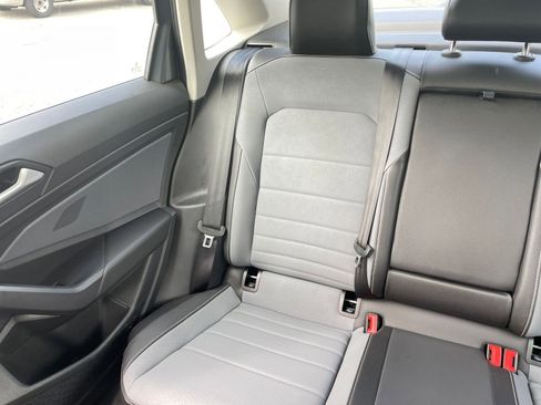 Used 2025 Volkswagen Jetta SE image 39