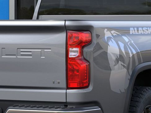 New 2026 Chevrolet Silverado 2500 LT image 11