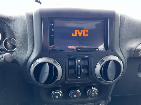 Used 2017 Jeep Wrangler Unlimited Sport w/ Quick Order Package 24S image 26