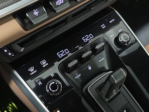 Certified 2025 Porsche 911 Turbo S AWD/4WD image 19