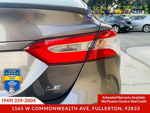 Used 2020 Toyota Camry LE image 19