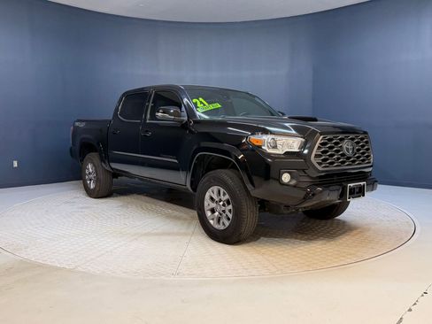 Used 2021 Toyota Tacoma TRD Sport image 7