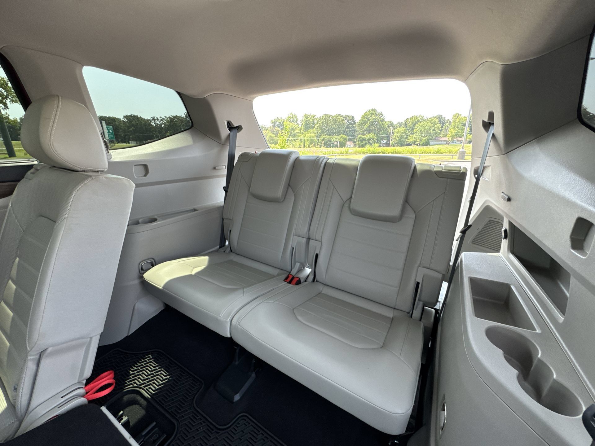 Used 2024 Volkswagen Atlas SEL AWD/4WD image 23