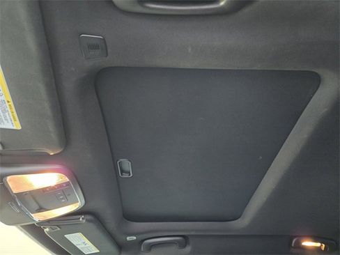 Used 2023 Dodge Charger Scat Pack w/ Technology Group image 25