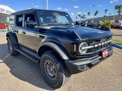 New 2025 Ford Bronco Outer Banks w/ Sasquatch Package