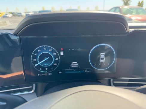 Certified 2024 Hyundai Elantra Limited image 24