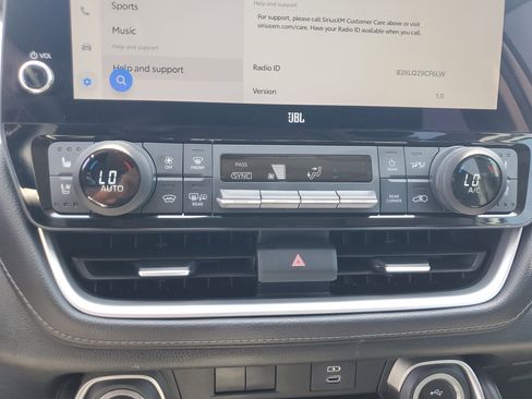 Used 2024 Toyota Grand Highlander XLE image 21