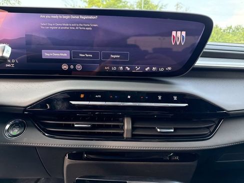 New 2027 Buick Enclave Avenir AWD/4WD image 21