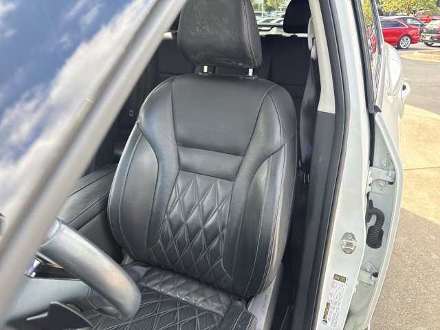 Used 2021 Nissan Rogue Platinum AWD/4WD image 22