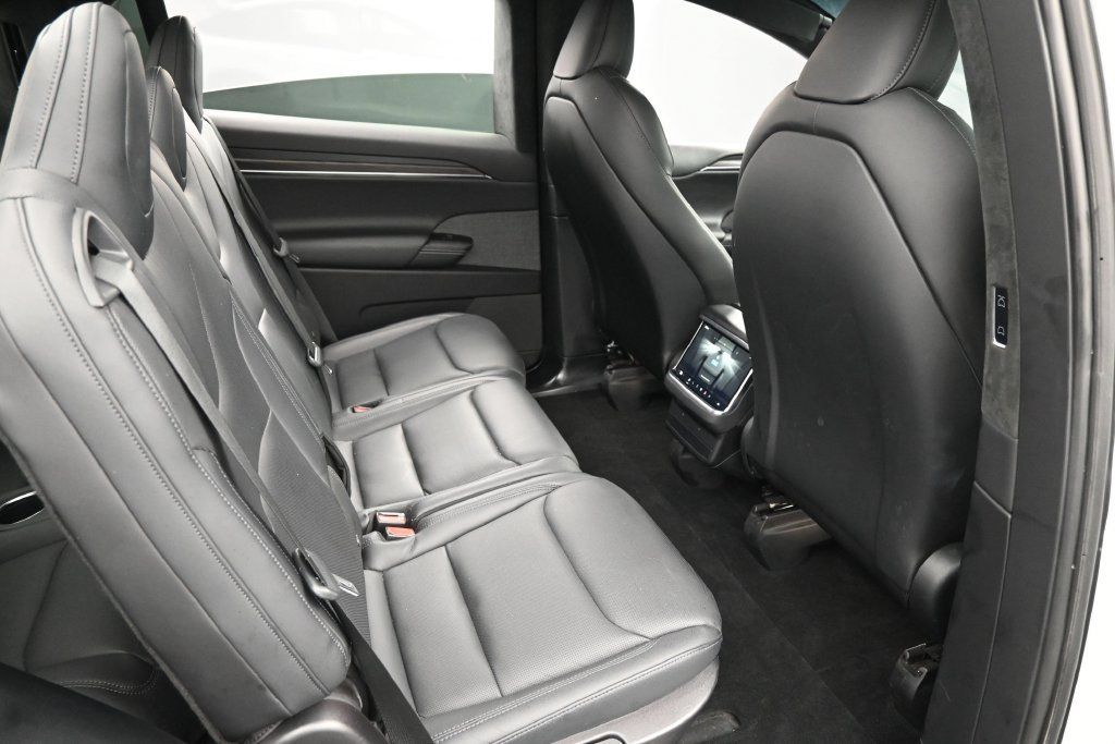 Used 2023 Tesla Model X AWD/4WD image 33