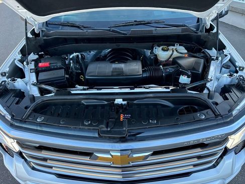Used 2022 Chevrolet Silverado 1500 High Country w/ Technology Package image 21